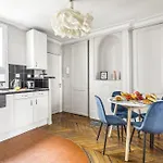 Апартаменты Flat Place De La Republique