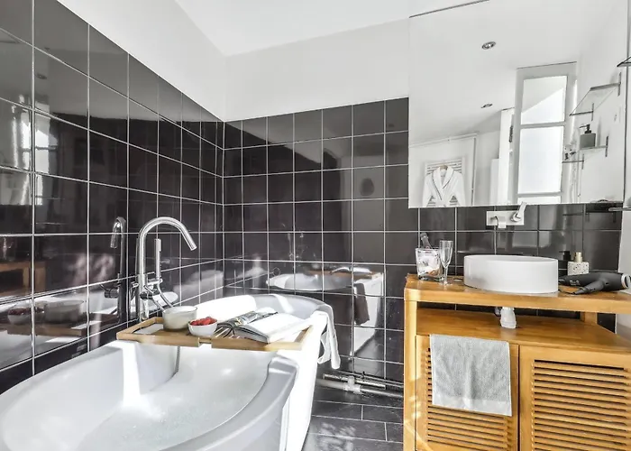 Apartamento Bnbnova - Le Marais & Place De La Republique - 2br *